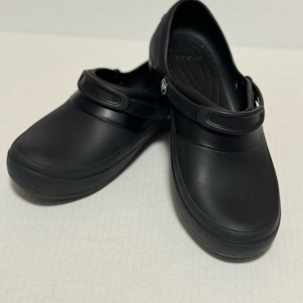 Crocs Slip Resistant Work Clogs Nursing Kitchen Shoes